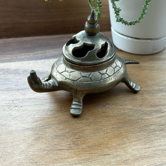 Vintage Brass Turtle with removal Top | Incense Burner - Picture 5 of 5